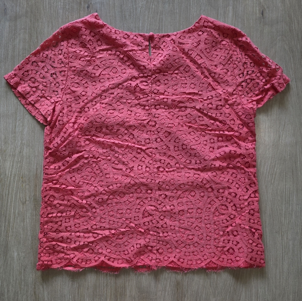 J Crew Short Sleeve Coral Lace Overlay Scalloped Bottom Blouse - Women’s 6 - Picture 2 of 8